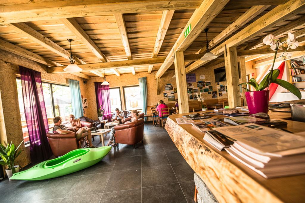 Hostel Soca Rocks ボヴェツ エクステリア 写真
